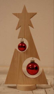 Weihnachtsmarkt Baum mit Kugel