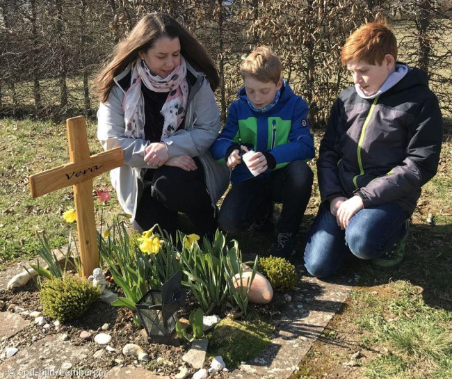 Anja Lemberger mit Kindern